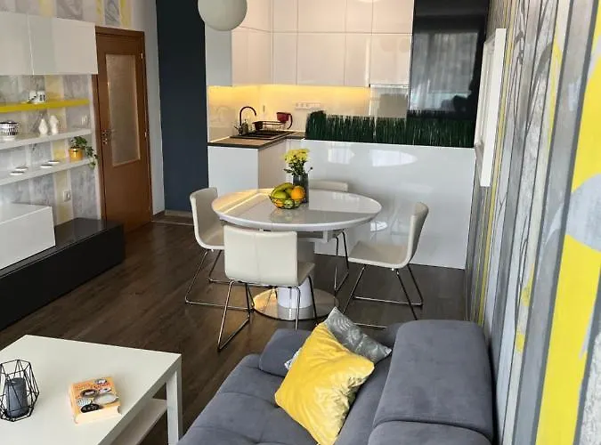 Marvi With Private Parking Place Apartment *