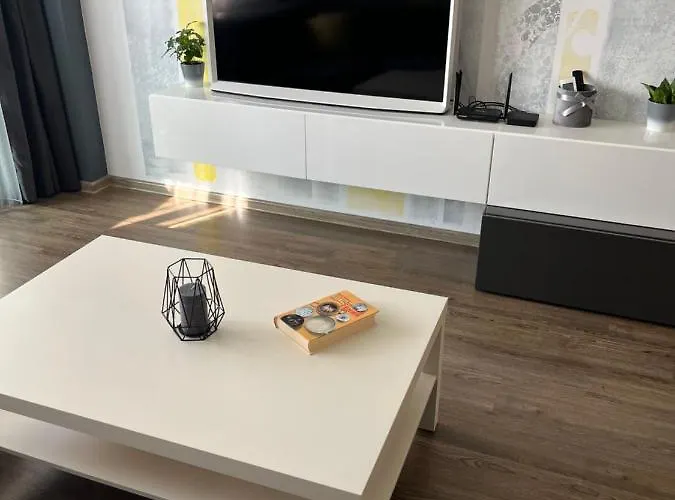 Marvi With Private Parking Place *